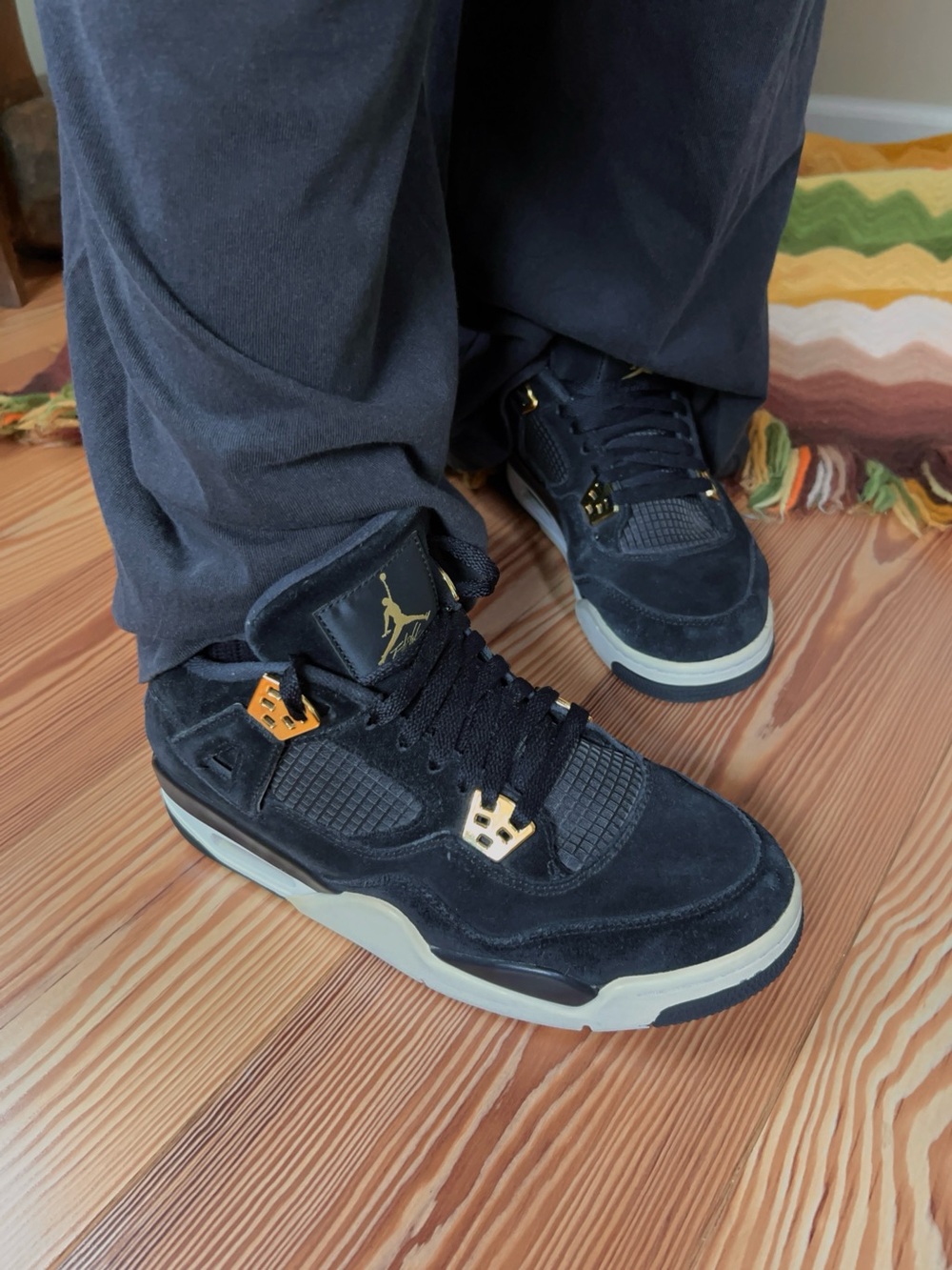 Jordan 4 Retro Royalty Sneakers Black Suede Gold Streetstyle Men’s 7 Women’s 9
